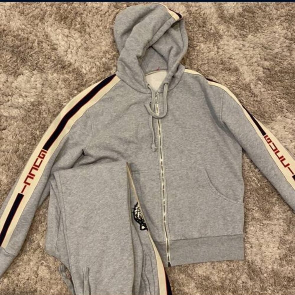 SOLD—Gucci Sweatsuit Gray Tracksuit Sweatshirt Sweatpants Joggers Zip-Up Hoodie